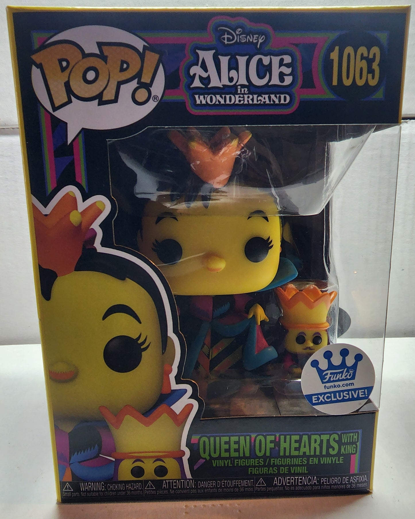 POP ALICE IN WONDERLAND QUEEN OF HEARTS WITH KING #1063 BLACKLIGHT VINYL FIGURE