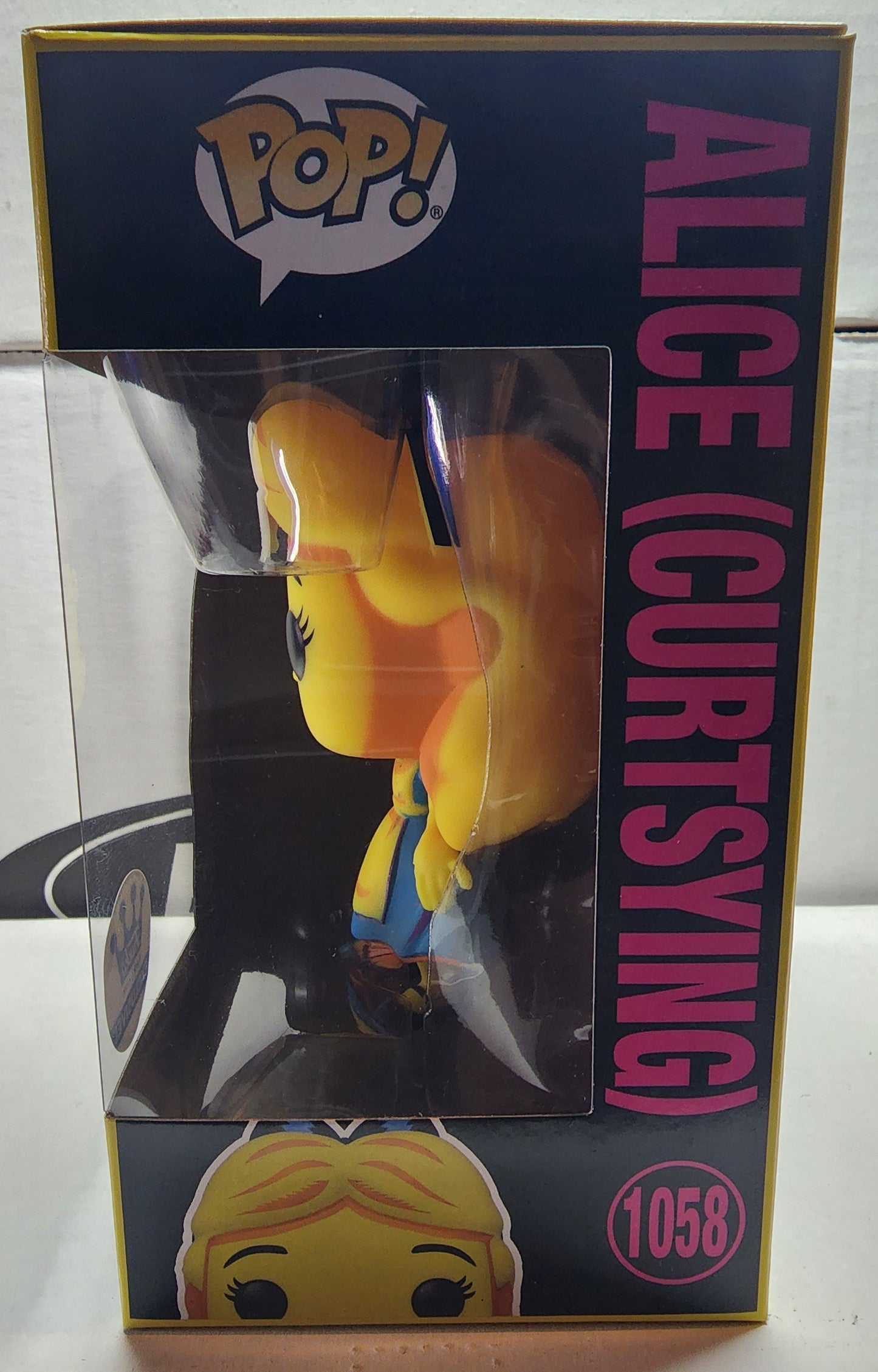 POP ALICE IN WONDERLAND ALICE (CURTSYING) #1058 BLACKLIGHT VINYL FIGURE