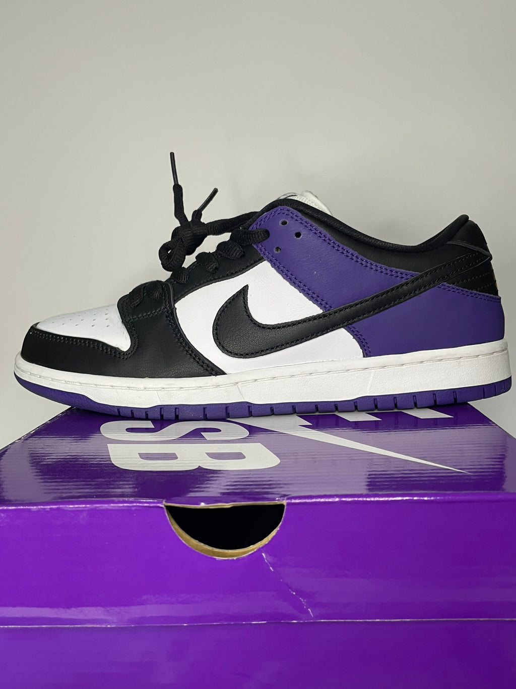 Nike Dunk Low Size 10 Court Purple
