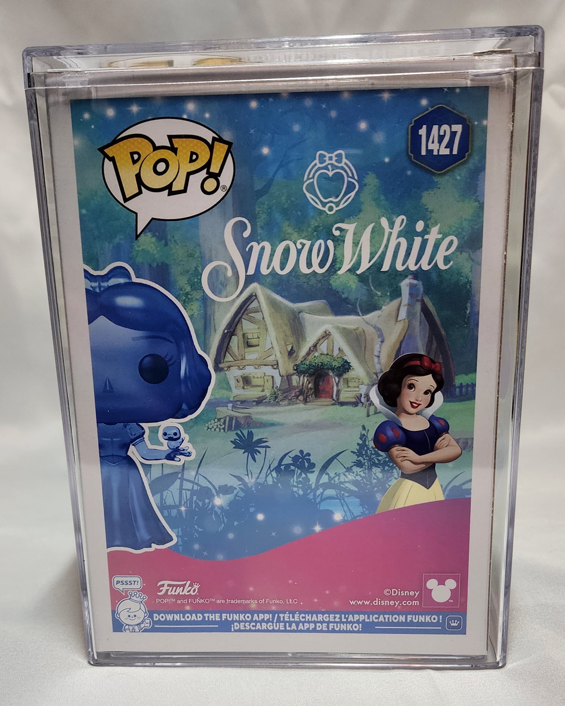 Funko Pop Disney Princess (Translucent Blue) Snow White #1427 Glow in the Dark Limited Edition